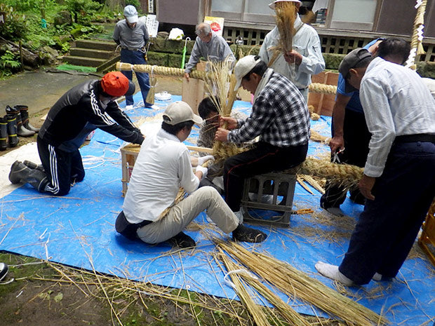 越知神社の清掃奉仕活動に参加しました。