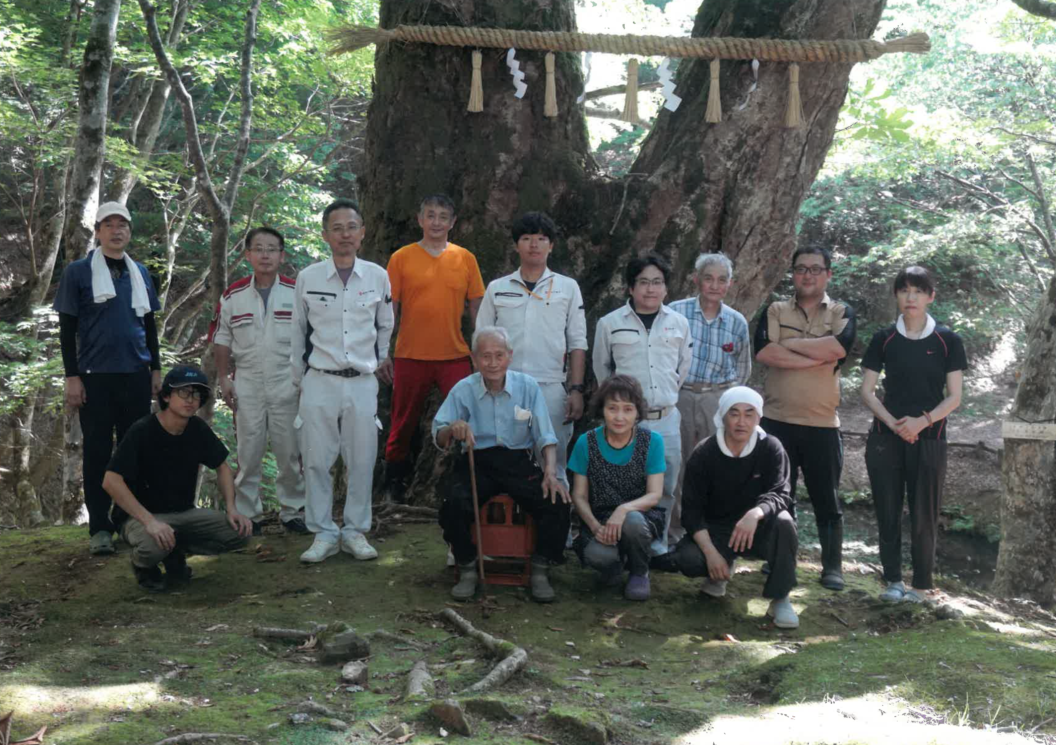 越知神社の清掃奉仕活動に参加しました。